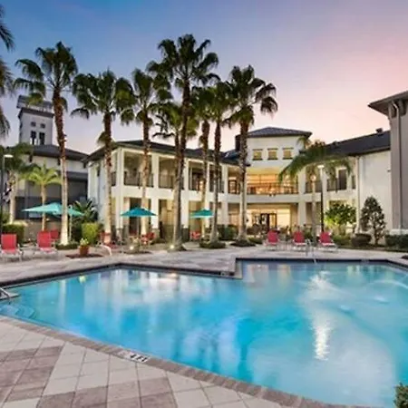 Universal Studios, Luxury 3 Bd, 2 Bath Apt